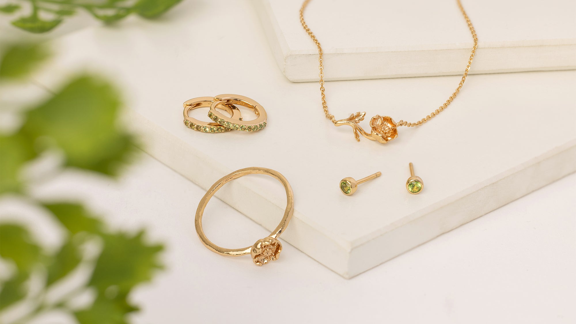 What Is August's Birthstone and Birth Flower