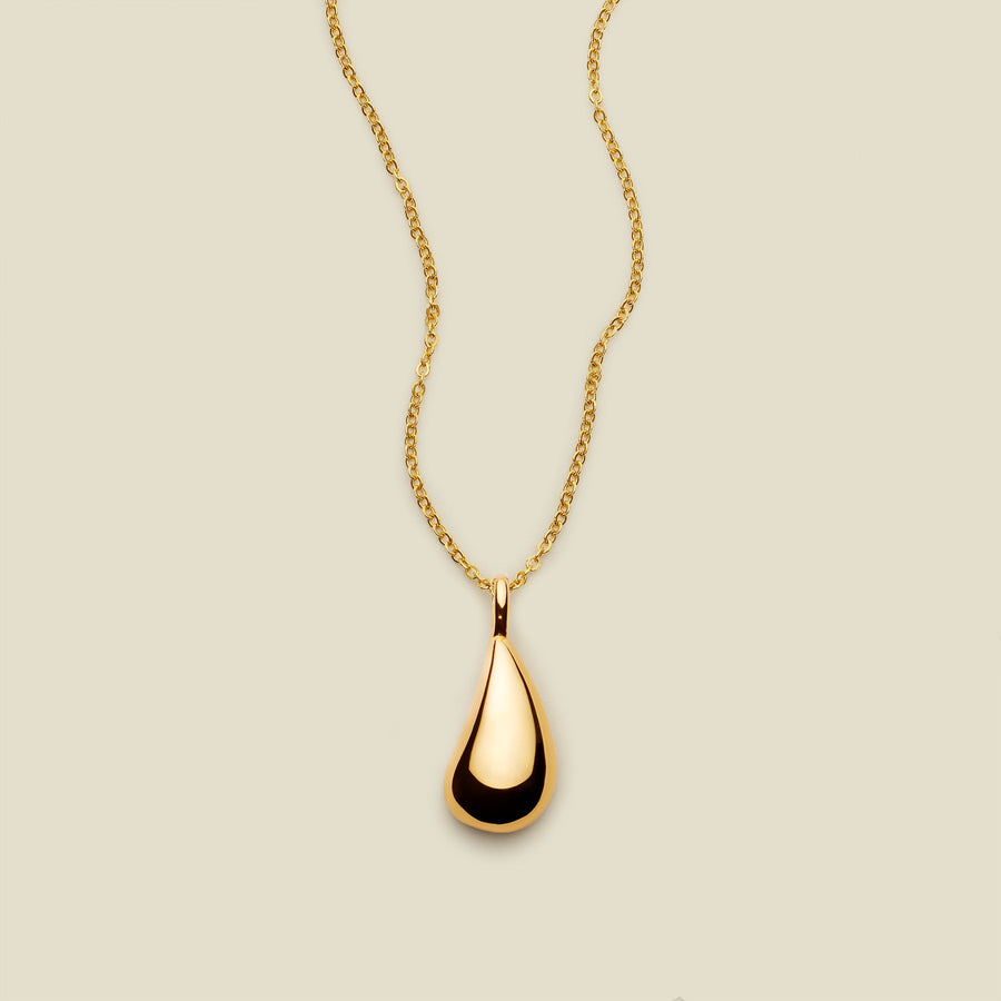 Gloss Pendant Necklace