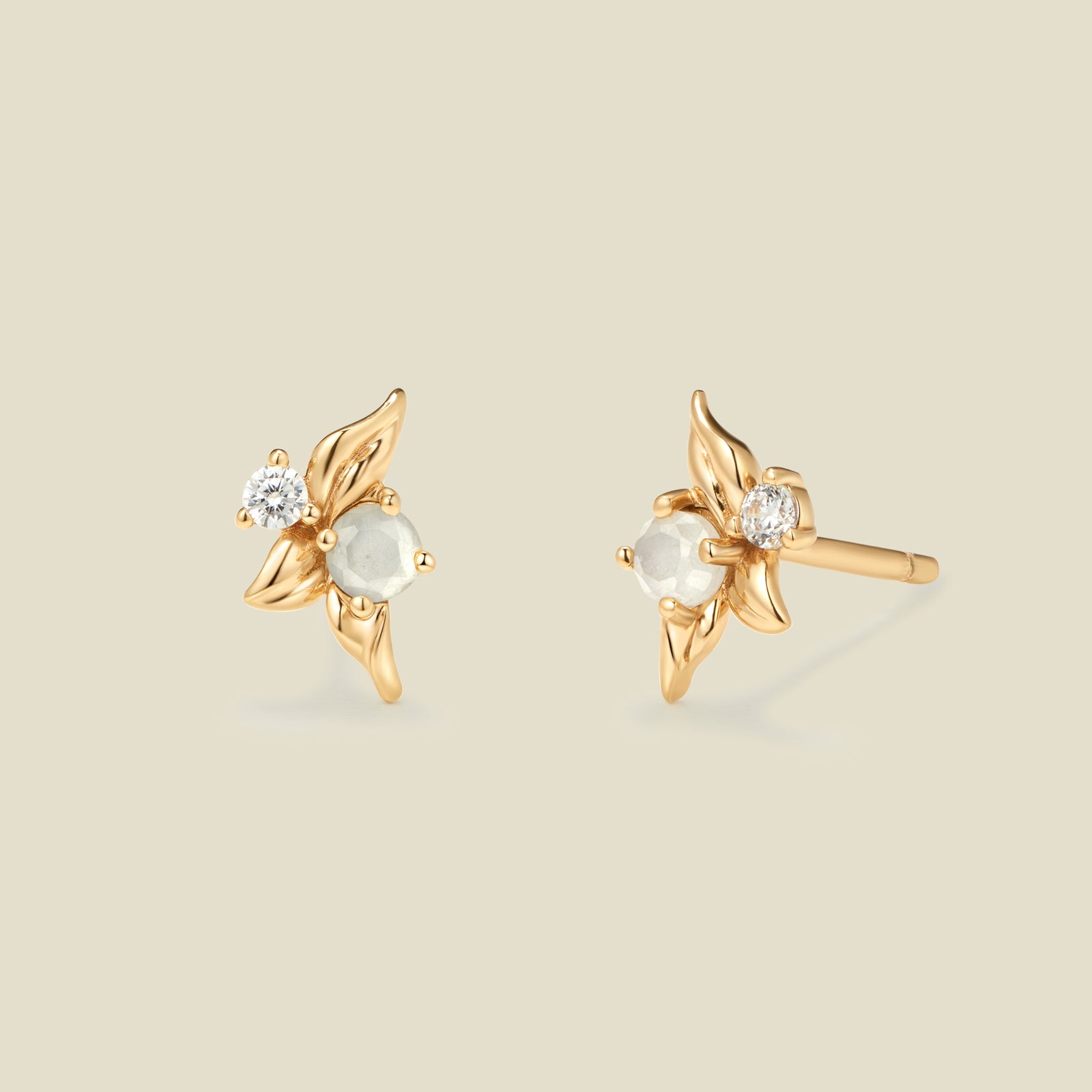 Lumi Stud Earrings