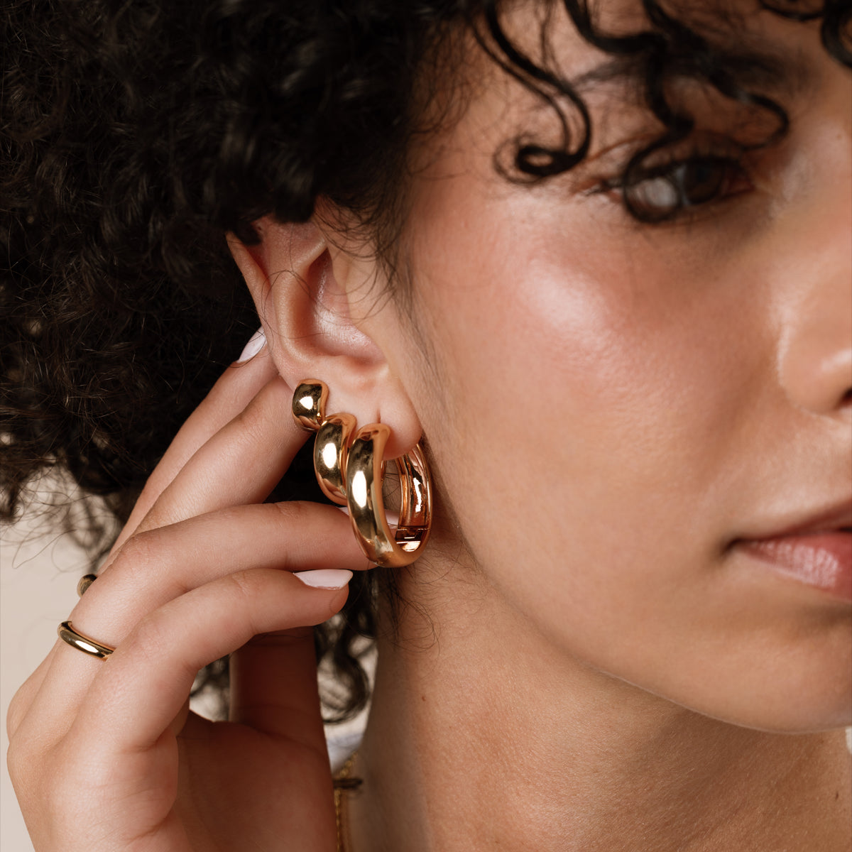 Sol Hoop Earrings