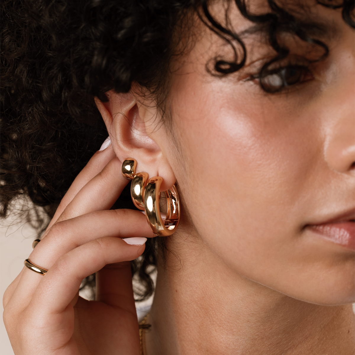 Sol Hoop Earrings