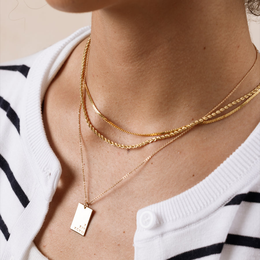 Serpentine Chain Necklace Lifestyle