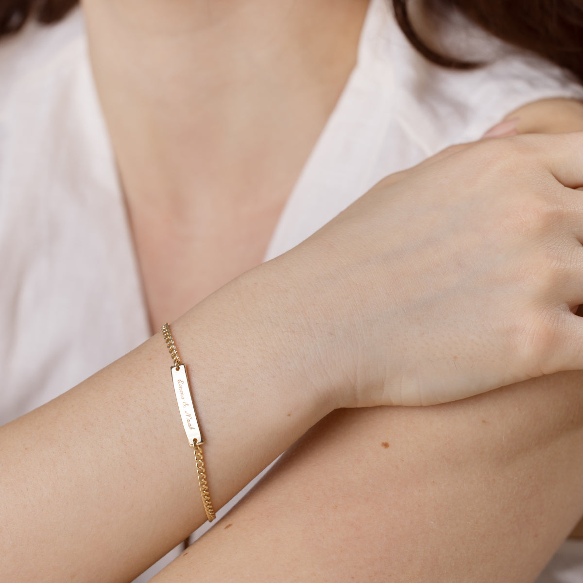 Engravable Curb Chain Bar Bracelet