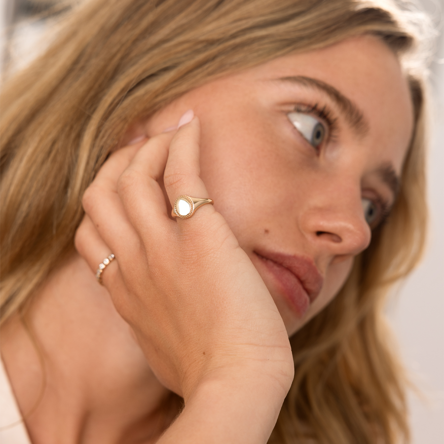 Engravable Oval Signet Ring Lifestyle