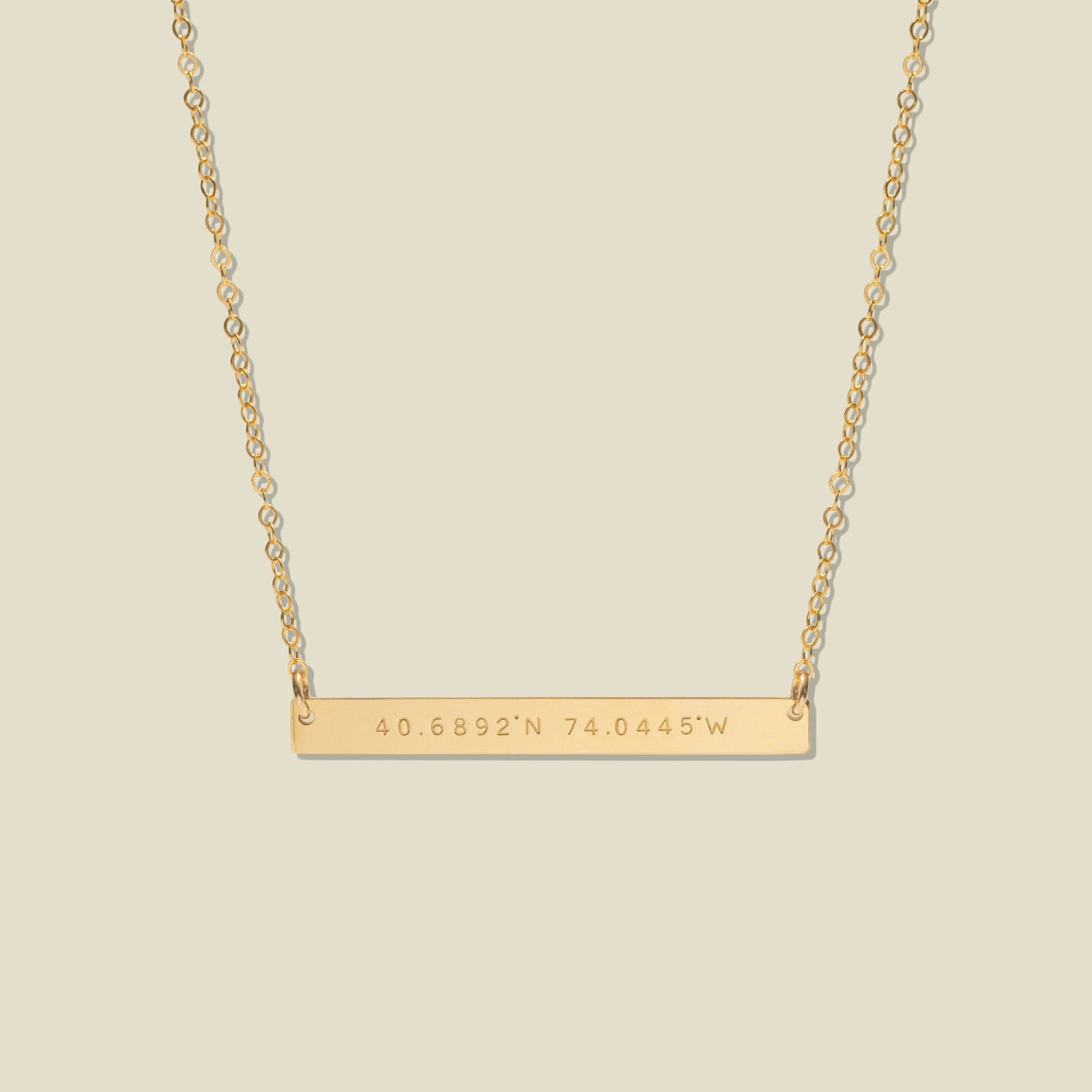 Everly Horizontal Bar Necklace | 1.75" horizontal bar Necklace