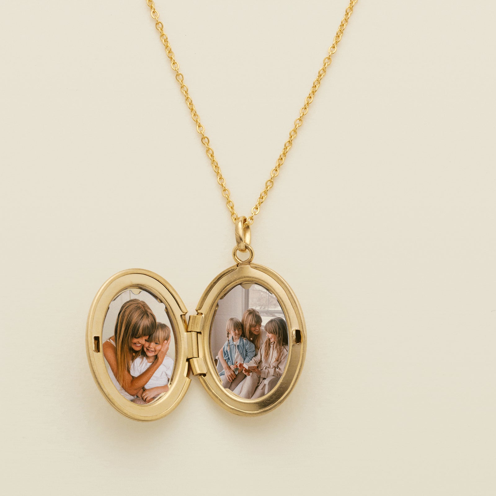 Oval Locket Necklace Necklace