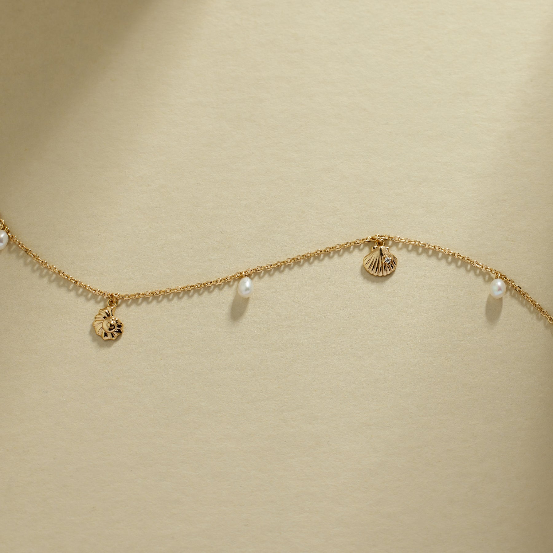 Seashells & Pearl Bracelet Bracelet